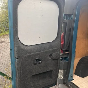 Vauxhall, VIVARO LWB unfinished camper project - Image 7