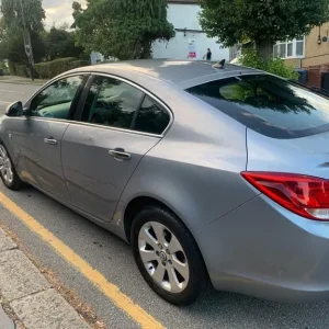 2009 Vauxhall Insignia 1.8i 16V SE 5dr HATCHBACK Petrol Manual - Image 4