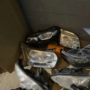 CAR HEADLIGHTS,DAMAGED JOB LOT - Image 4