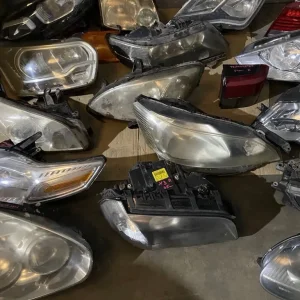 CAR HEADLIGHTS,DAMAGED JOB LOT - Image 6