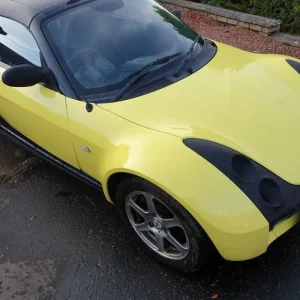 2004 Smart Roadster Convertible - Image 2