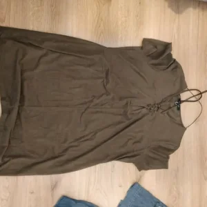 Bundle ladies tops - Image 4