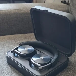 Black • B&O H95 Wireless Headphone - Image 3