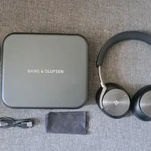 Black • B&O H95 Wireless Headphone - Image 4