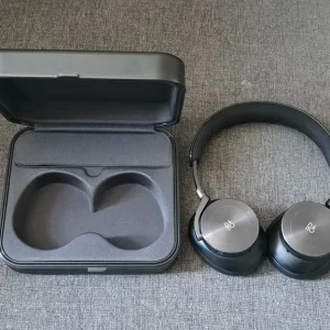 Black • B&O H95 Wireless Headphone - Image 7