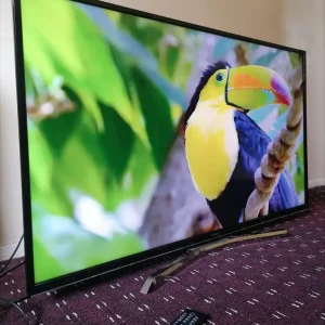 Hitachi smart 50 inch 4k ultra HD slim lightweight tv - Image 4