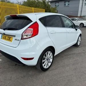 2016 Ford Fiesta 1.0T EcoBoost Titanium Euro 6 (s/s) 5dr HATCHBACK Petrol Manual - Image 7