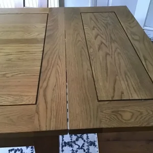 Extendable Oak Dining Room Table plus 4 Chairs. - Image 3