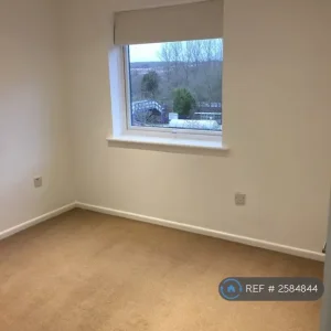 1 bedroom flat in Firgrove Court, Hungerford, RG17 (1 bed) (#2584844) - Image 7