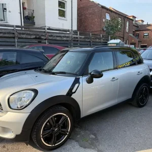 2015 MINI Countryman 1.6 Cooper 5dr Auto HATCHBACK PETROL Automatic - Image 3