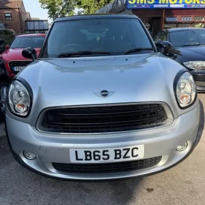 2015 MINI Countryman 1.6 Cooper 5dr Auto HATCHBACK PETROL Automatic