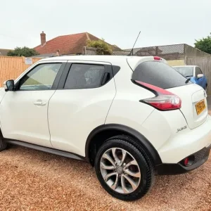 2016 Nissan Juke 1.5 dCi Tekna SUV 5dr Diesel Manual Euro 6 (s/s) (110 ps) HATCHBACK Diesel Manual - Image 6