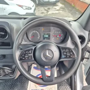 2019 Mercedes-Benz Sprinter 314 cdi Recovery 2019 Beavertail Diesel Manual - Image 8