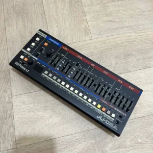 Roland JU-06A boutique sound module - Image 2