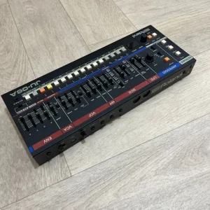 Roland JU-06A boutique sound module