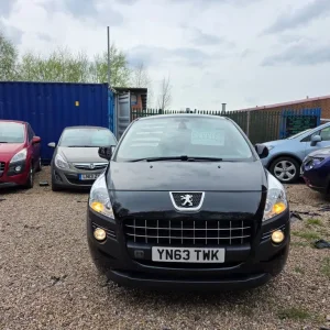 PEUGEOT 3008 ACTIVE E-HDi 1.6 DIESEL YEAR 2013 AUTOMATIC GEARBOX&12 MONTHS MOT £20 ROAD TAX PER YEAR - Image 2