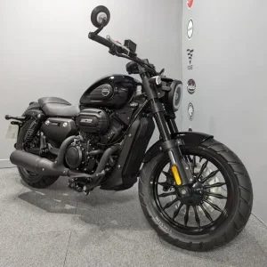 2025 (25) Keeway V-Cruise 302C in Black - Image 2