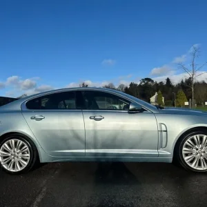 2011 Jaguar XF V6 PREMIUM LUXURY Saloon Diesel Automatic - Image 8