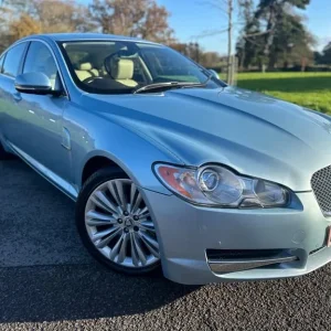 2011 Jaguar XF V6 PREMIUM LUXURY Saloon Diesel Automatic