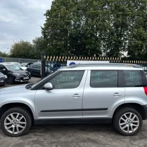 2013 Skoda Yeti 2.0 TDI Elegance SUV 5dr Diesel Manual 4WD Euro 5 (110 ps) SUV Diesel Manual - Image 5