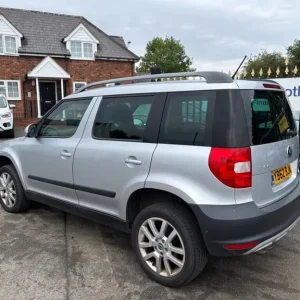 2013 Skoda Yeti 2.0 TDI Elegance SUV 5dr Diesel Manual 4WD Euro 5 (110 ps) SUV Diesel Manual - Image 8