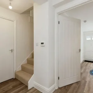 2 bedroom house in Kestrel House, Lechlade, GL7 (2 bed) (#2585650) - Image 2