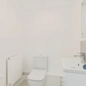 2 bedroom house in Kestrel House, Lechlade, GL7 (2 bed) (#2585650) - Image 3