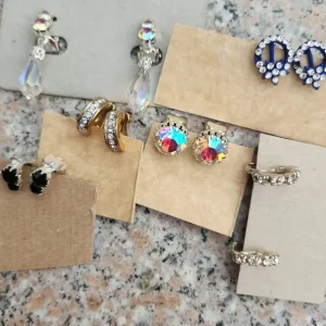 14 PAIRS OF SPARKLY DIAMONTE CLIP-ON EARRINGS - Image 2