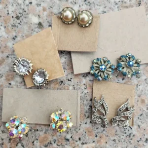 14 PAIRS OF SPARKLY DIAMONTE CLIP-ON EARRINGS - Image 3