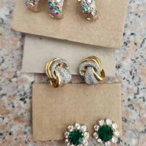 14 PAIRS OF SPARKLY DIAMONTE CLIP-ON EARRINGS - Image 4