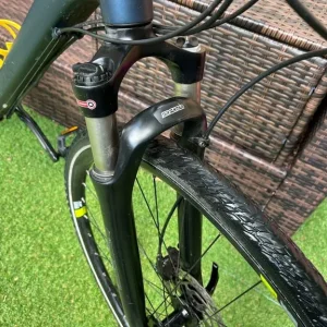 Boadman 8.8 disc urban hybrid road commuter bike. Trek specialised Triban giant Carrera pinnacle - Image 5