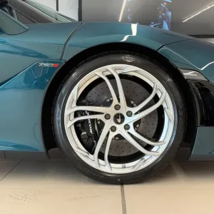 2023 McLaren 750S 4.0T V8 SSG Euro 6 (s/s) 2dr COUPE Petrol Automatic - Image 4