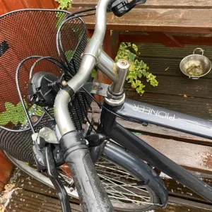 L Raleigh pioneer gents hybrid bike in very good condition - Image 7