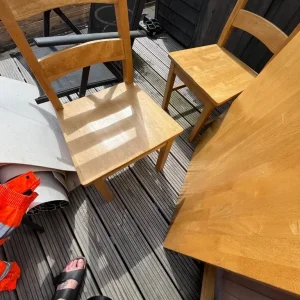 Oak dining table and 4 chairs - Image 3