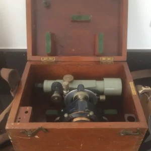 Surveyors Level - Antique - Image 4
