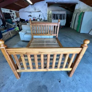 Lovely, nice double bed 🛌 - Image 5