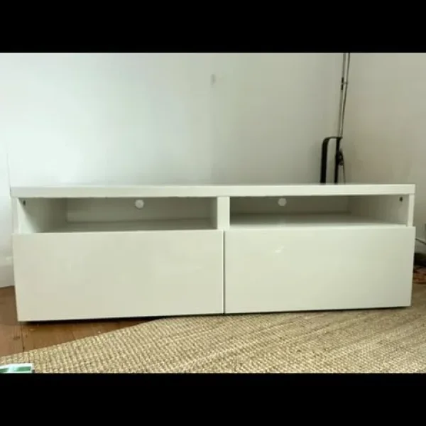 Lovely Ikea Besta TV unit - £45 (Wallisdown)