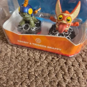 Skylanders trap team drobit and trigger snappy - Image 3