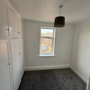 To rent spacious House £900pm - Image 6