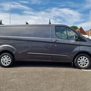 Ford Transit Custom 300 Limited L2 - Image 6