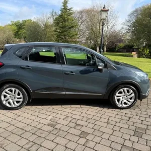 2014 Renault Captur 0.9 TCe ENERGY Dynamique MediaNav Euro 5 (s/s) 5dr HATCHBACK Petrol Manual - Image 3