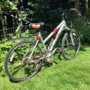 Giant Rock SE Bike - Image 2