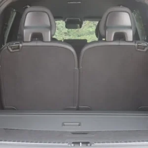 2021 Volvo XC90 2.0 B5 MHEV R-Design SUV 5dr Petrol Hybrid Auto 4WD Euro 6 (s/s) (250 ps) ESTATE ... - Image 8