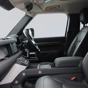 2022 Land Rover Defender Diesel Estate 3.0 D250 SE 110 5dr Auto SUV Diesel Automatic - Image 3