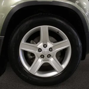 2022 Land Rover Defender Diesel Estate 3.0 D250 SE 110 5dr Auto SUV Diesel Automatic - Image 8