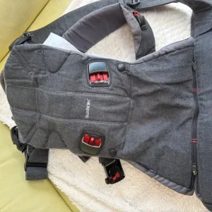 Baby Bjorn baby carrier - 0-3 years