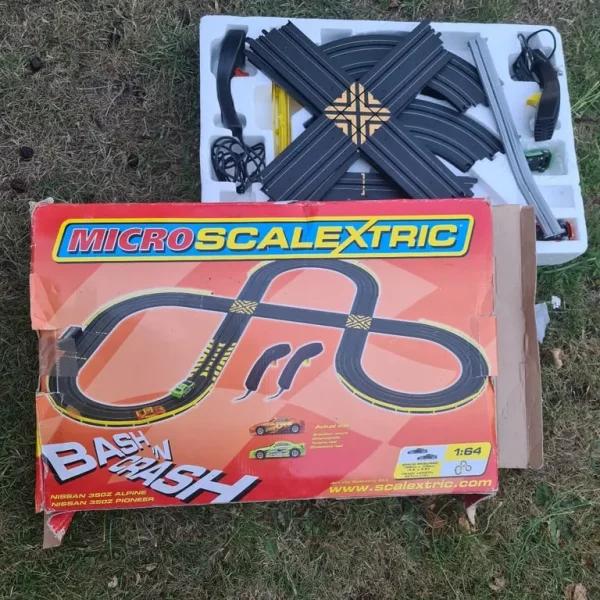 Scalextric track and cars