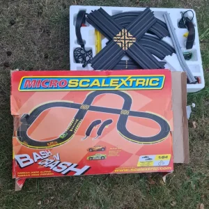Scalextric track and cars