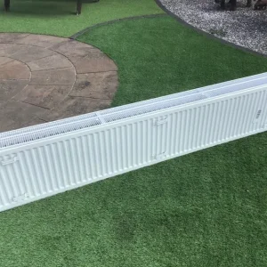 Triple panel radiator