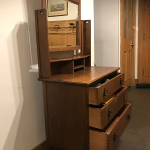 Arts & Crafts vanity table/chest of drawers, very attractive and versatile - Image 3